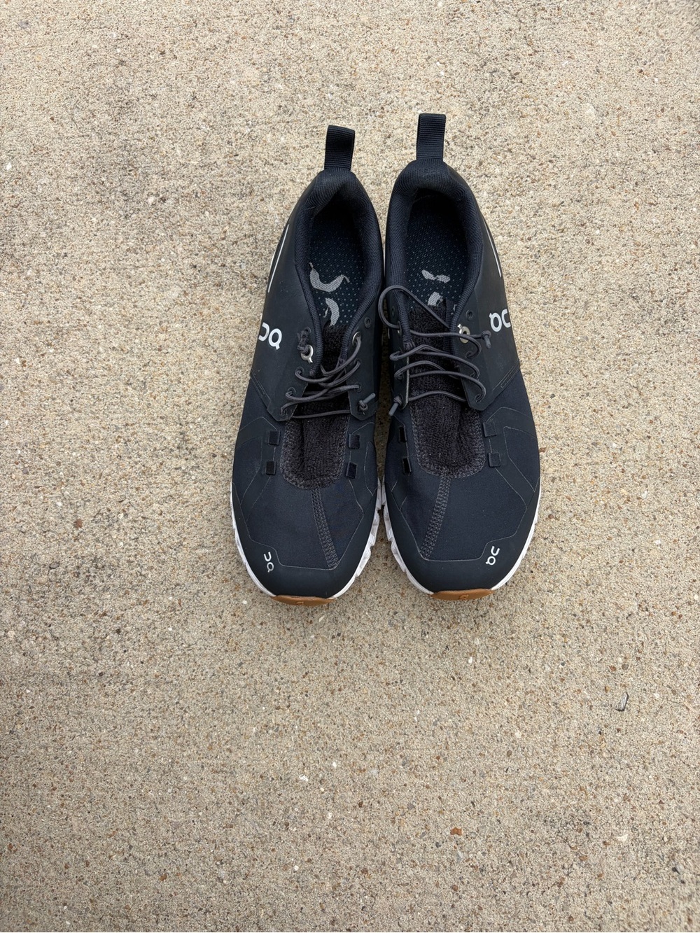 On Cloud Running Women's Black Athletic Shoes - Picture 3 of 4